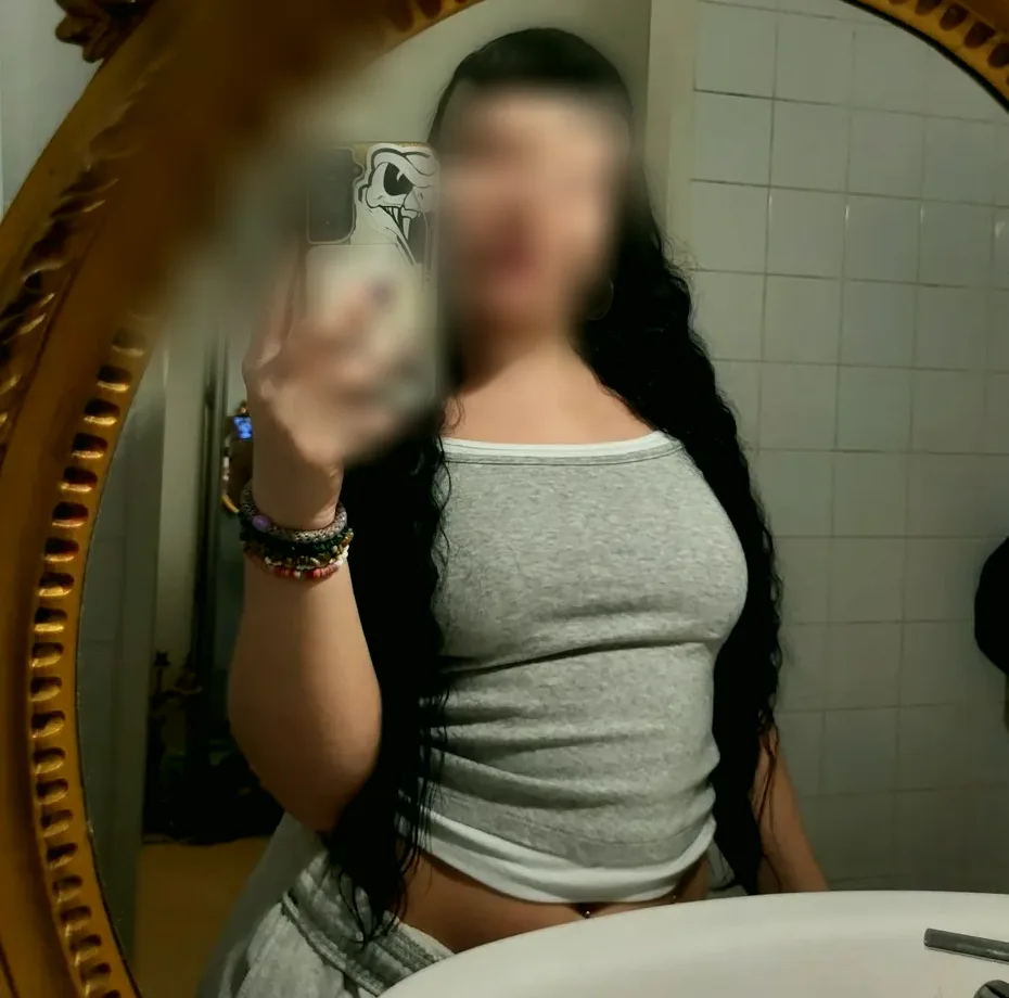 Demi, 29